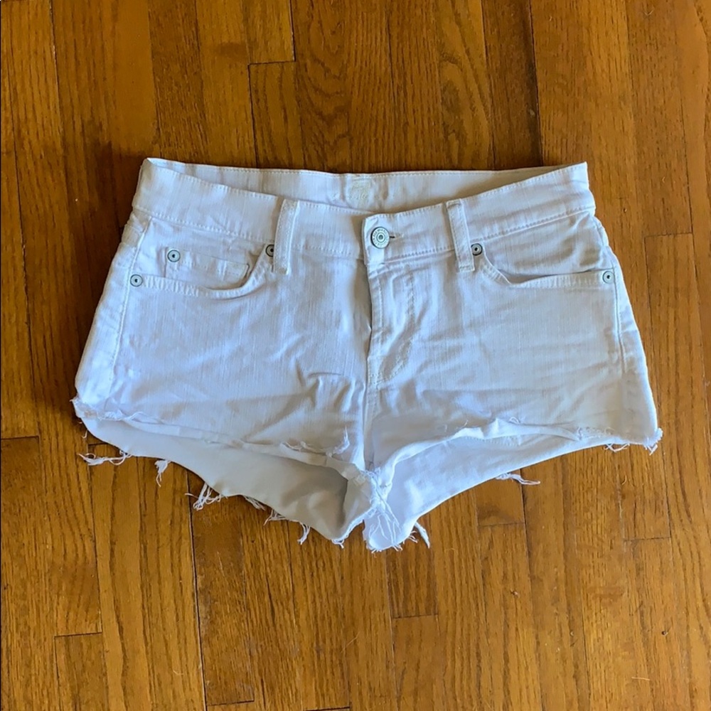 NWOT 7 For All Mankind shorts 🤍